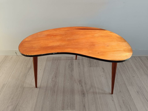 Nierenförmiger Beistelltisch aus den 1960er Jahren