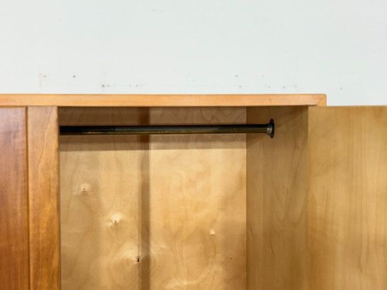 Image 1 of Vintage kledingkast / Linnenkast uit het midden van de 20e eeuw / Houten kast