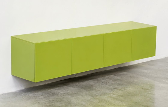 Lago ‘Amplia’ designer wall cabinet – floating sideboard in olive green – Glass (photo 2 of 11)