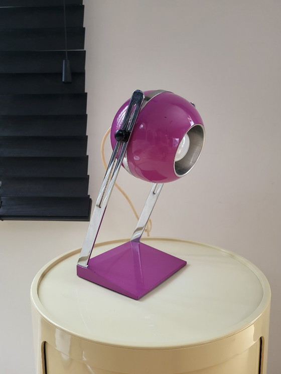 Image 1 of Lámpara de mesa globo ocular de la era espacial acabado púrpura y cromo, años 60