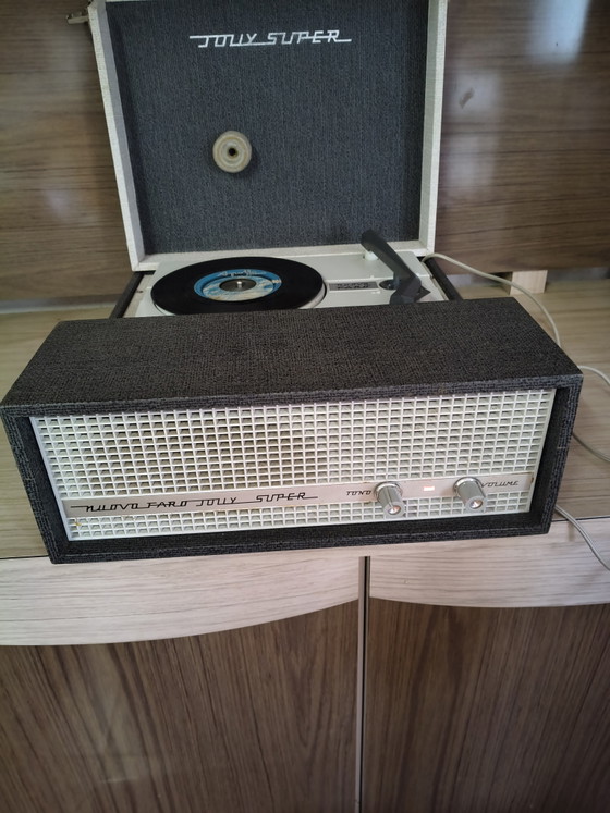 Giradischi Portatile Vintage 'Nuovo Faro Jolly Super' Anni '60 – Perfettamente Funzionante – Modernariato (photo 6 of 8)