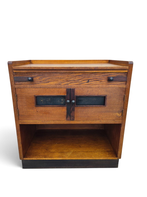 Cabinet scolaire d'Amsterdam – kasten, Wood