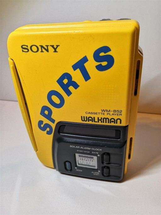 Walkman Sony WM-B52, raro modelo de coleccionista, estilo deportivo vintage de los años 80. (photo 2 of 20)
