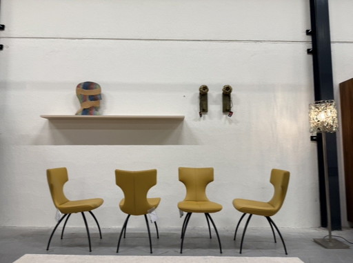 4 Leolux Callas dining chairs yellow leather