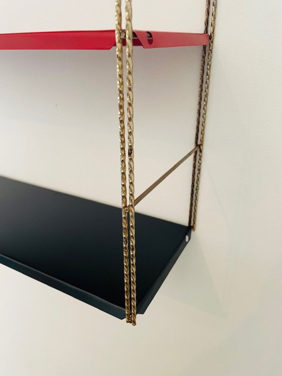 Image 1 of Estantería de pared ajustable de latón y metal, estilo moderno de mediados de siglo, década de 1960.
