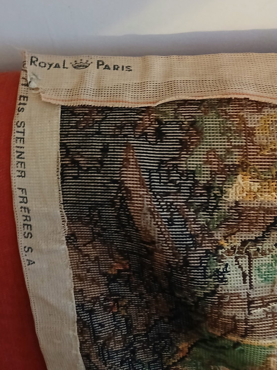 Image 1 of Tapisserie murale brodée / La laitière