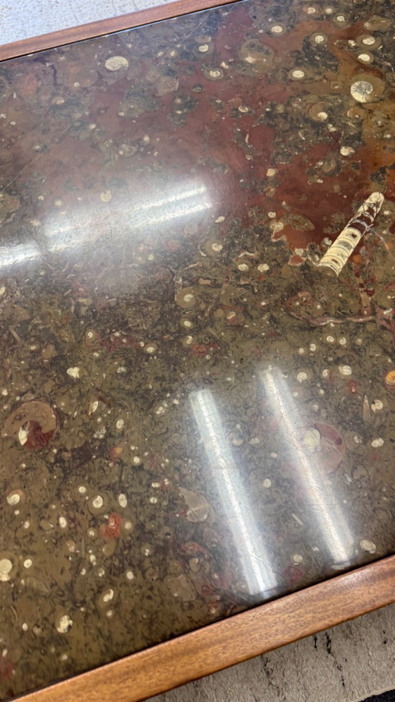 Image 1 of Mesa de centro Fossil de Ronald Schmit (mármol)