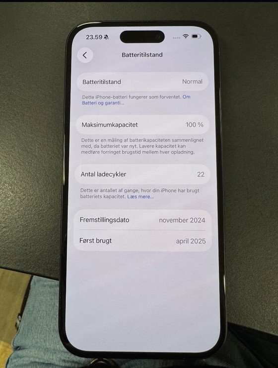 Image 1 of iPhone 16 nero
