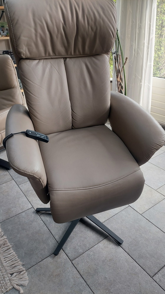 Image 1 of Luxury electrically operated leather recliner with lift function