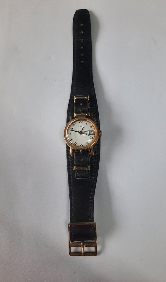 Image 1 of Vintage Timex Dameshorloge – Charmante 1970s Klassieker – Loopt Perfect!