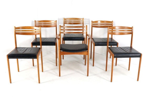 Image 1 of Ensemble de 5 + 1 chaises vintage danoises