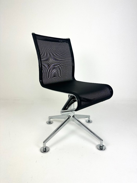 Design bureaustoel Alias Meetingframe, Draaistoelen, Aluminium, Zwart (foto 2 van 12)