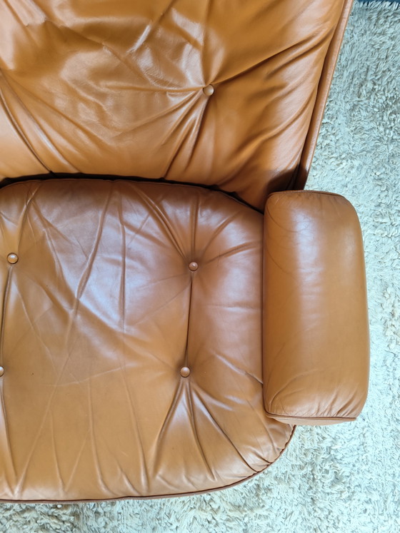 Image 1 of Michel Cadetin Orchid fauteuil
