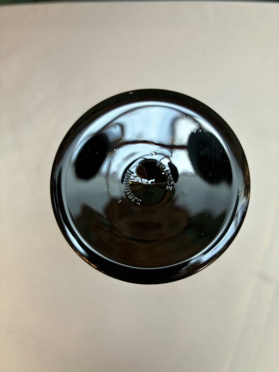 Image 1 of Satz Luminarc Cocktail- oder Martini-Gläser auf schwarzem Sockel