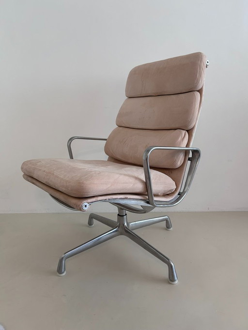 Herman Miller Vitra EA216 Lounge Chair