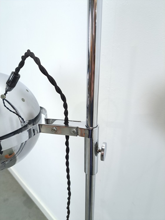 Image 1 of Lampada da terra a globo cromato dell'era spaziale