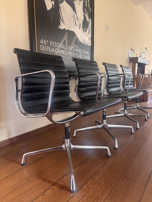 4 x Vitra Eames EA108 in pelle