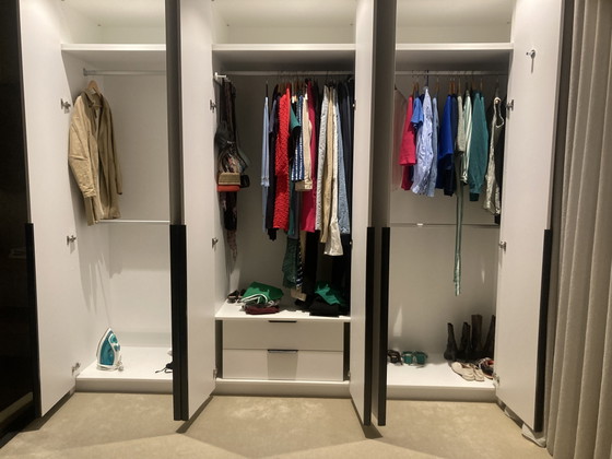 Image 1 of Maßgeschneiderter Kleiderschrank von Vlugt