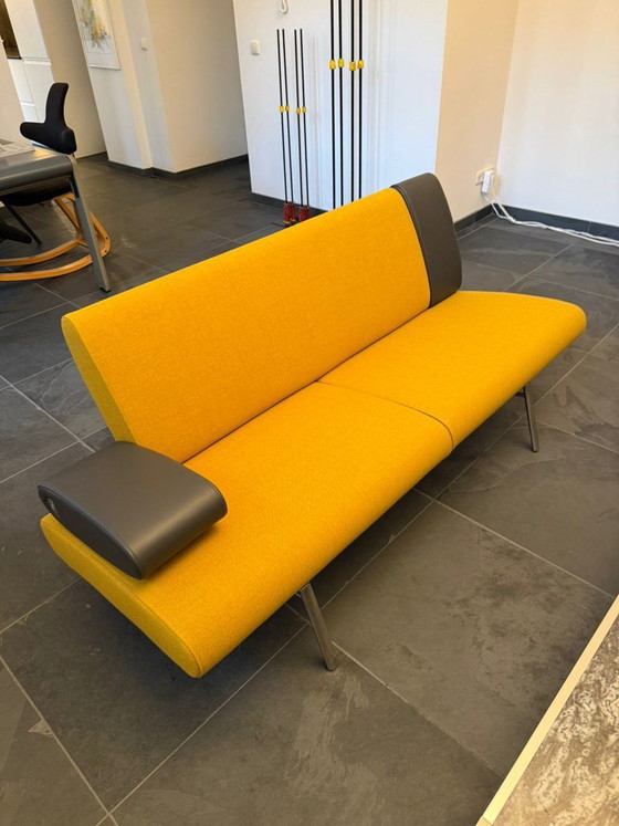 Image 1 of Divano a 2 posti Harvink con braccioli