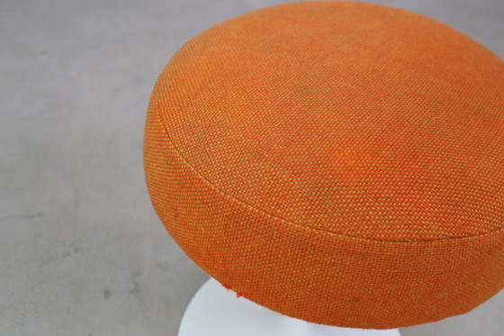 Image 1 of Pair of Eero Saarinen Tulip Stools for Knoll International, 1970's