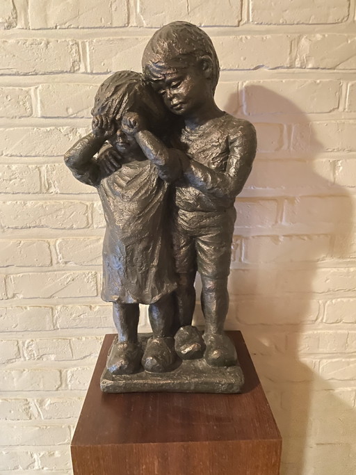 Einzigartige XL-Skulptur „Comfort“ – Geert & Roel Kunen (62cm) inkl. Holzsockel – beeldhouwkunst, Bronze, Wood