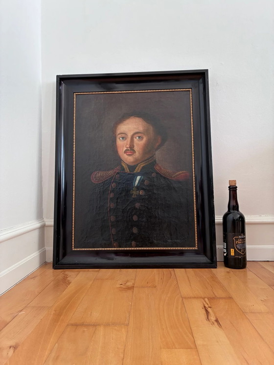Image 1 of Peinture à l'huile originale ancienne représentant un officier, grand portrait d'homme.