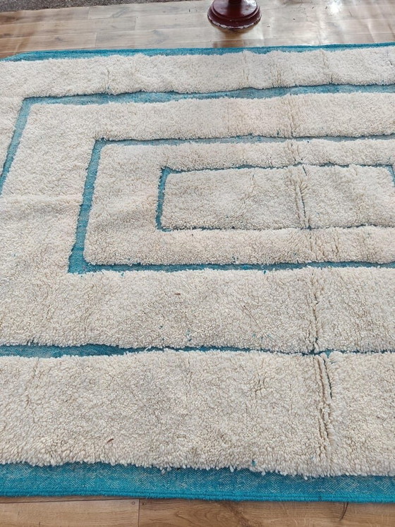 Alfombra bereber marroquí tejida a mano, azul y blanca, 2/3 m – Ahrend, Wool (photo 3 of 9)