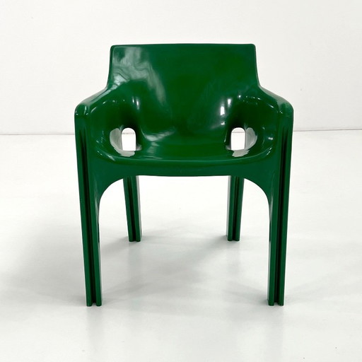 Fauteuil Gaudi Vert par Vico Magistretti pour Artemide, 1970s – Plastic (photo 2 of 11)