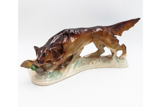 Image 1 of Porzellanfigur eines Hundes.