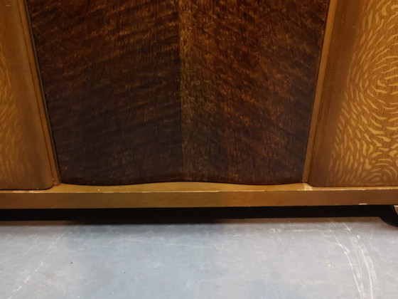 Image 1 of Armadio vintage a 3 ante con impiallacciatura in legno misto