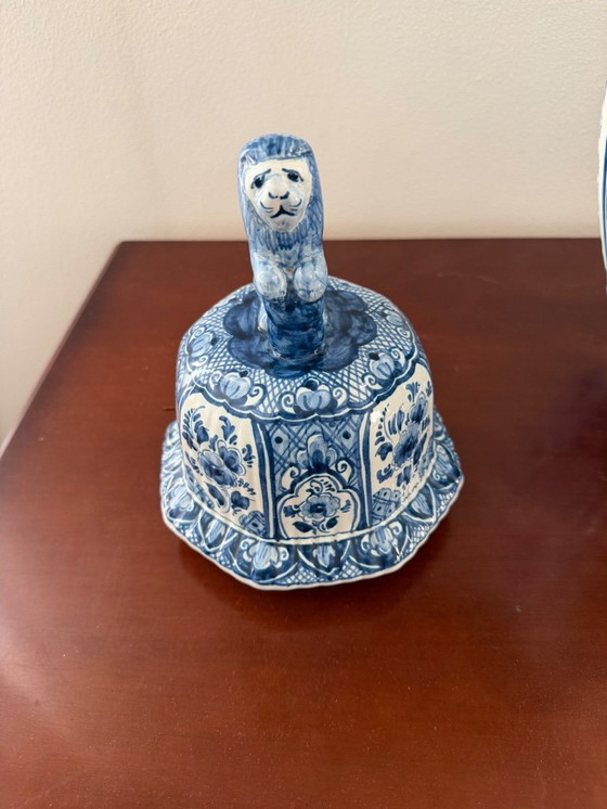 Image 1 of 2 vases brand, old Delft.