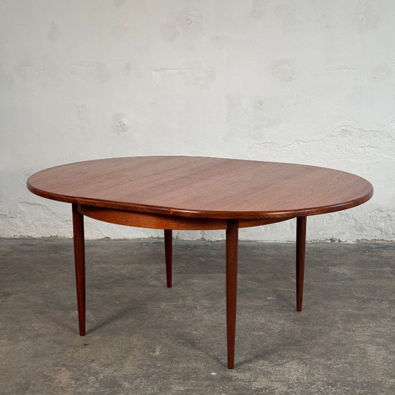 Image 1 of G-Plan Teak Round Extendable Dining Table, 1970