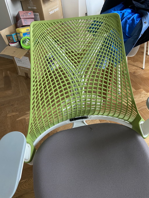 Sayl rug frame voor een Herman Miller bureaustoel