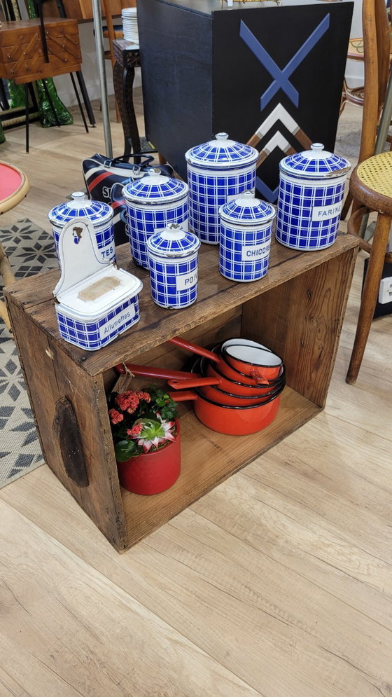 Image 1 of Enamelled metal pots