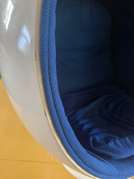 Image 1 of vintage Ball Chair