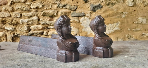 Paar gusseiserne Feuerböcke aus dem 19. Jahrhundert – Dekorative Objekte, Cast Iron (photo 3 of 6)