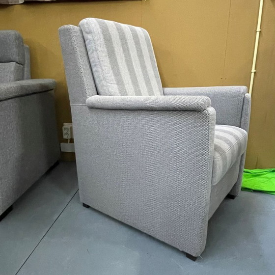 Image 1 of Bella poltrona grigia