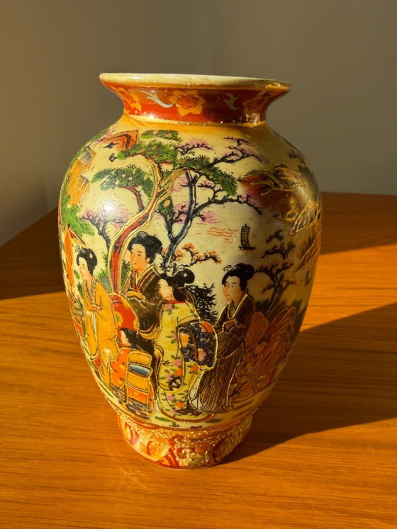 Set di 4 vasi in porcellana stile Satsuma, dipinti a mano con decorazioni dorate, grandi 36 cm – Porcelain (photo 10 of 16)