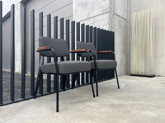Image 1 of Vitra Prouvé executive chair