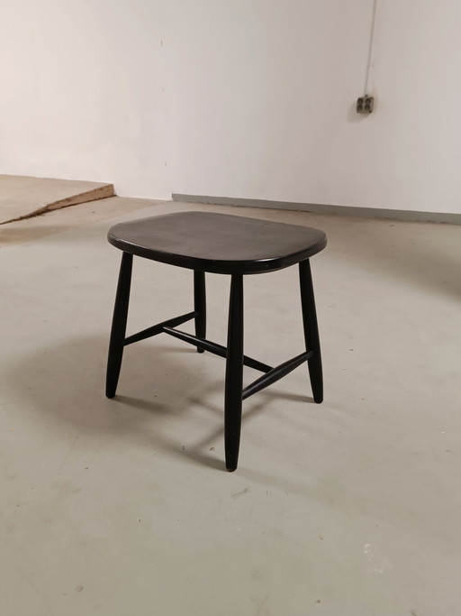 Ilmari Tapiovaara black stool
