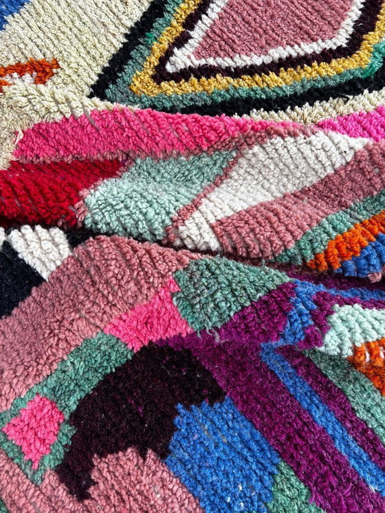 Image 1 of Tappeto berbero marocchino moderno e colorato