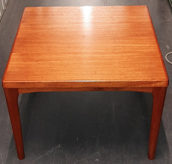 Image 1 of Table basse en teck de conception danoise