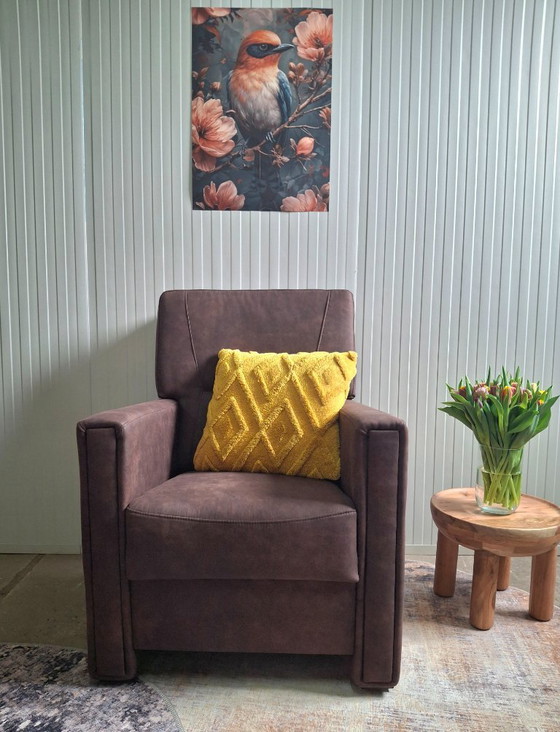 Image 1 of Luxurious leather armchair, new