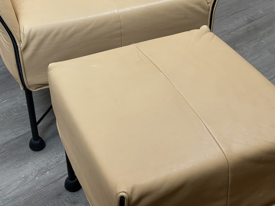 Image 1 of Montis Charly conoció a Hocker