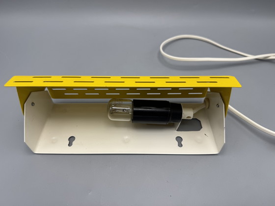 Image 1 of Lampada da parete/lampada da comodino gialla anni '70