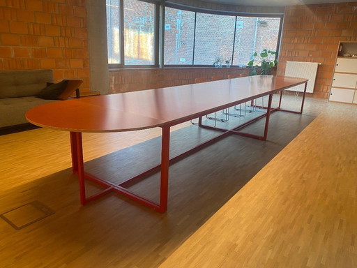 Modular, long table