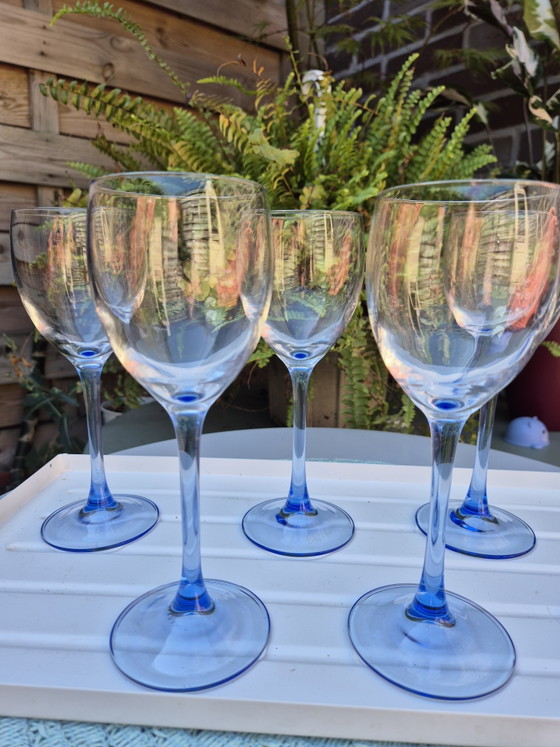Vintage Luminarc Azur Wine Glasses, Set of 7 – Original Box – Made in France (blue stem) – Glass & Decanter (photo 11 of 12)