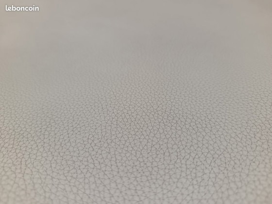 Image 1 of 2 superb Moroso poufs in black and ivory leather