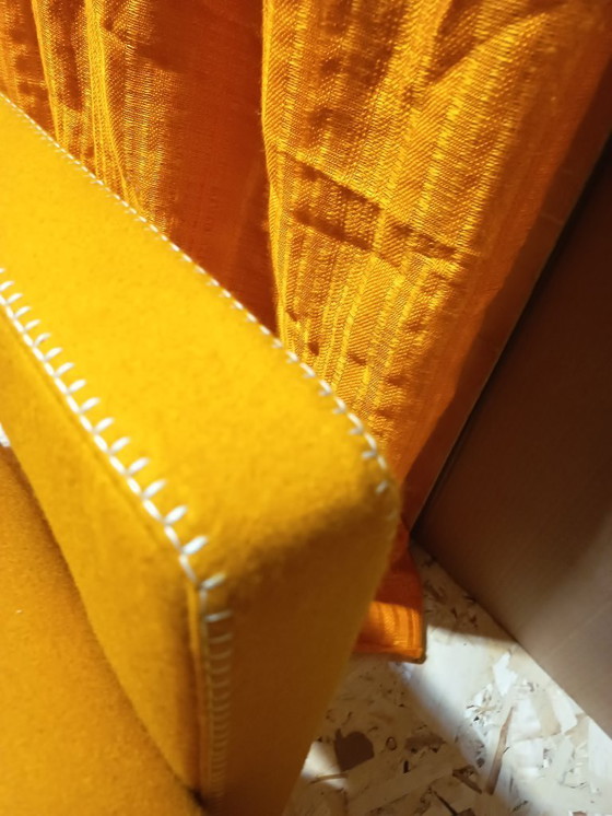 Image 1 of CASSINA Paire de fauteuils Utrecht 637 NEUF 2026 en laine KVARD Moutarde par Gerrit Rietveld