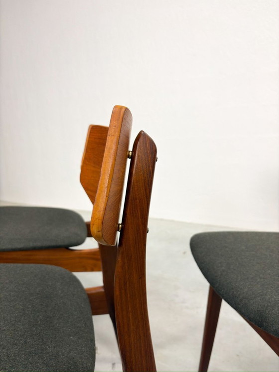 Image 1 of Set of Mid-Century Dining Chairs in Danish Design